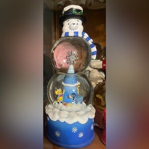 Winnie the Pooh 🎶 Winter Wonder Land Snow Globe